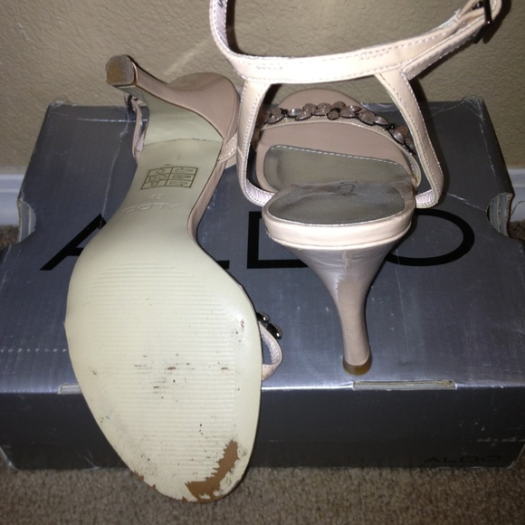ALDO Nude Sandals Jeweled Patent Leather Heels EURO Size 39 - Picture 4 of 5